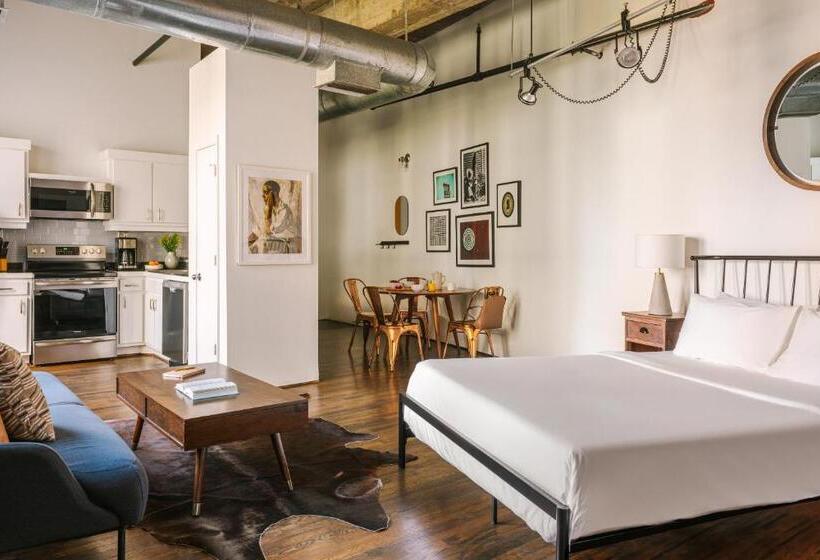 استودیوی استاندارد, Reside Houston Downtown, A Wyndham Residence