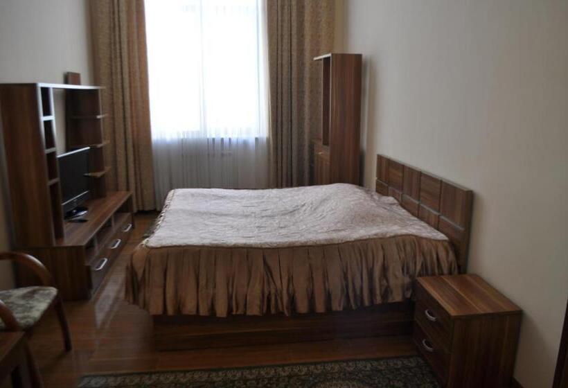 سوییت جونیور, эдельвейс