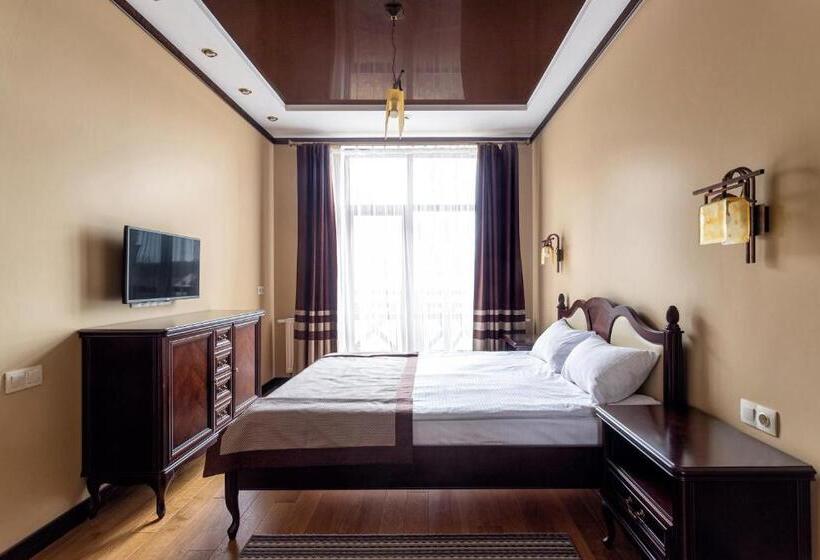 سوئیت با بالکن, Chalet Du Mont