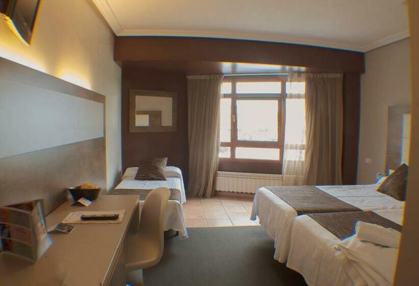 اتاق استاندارد سه نفره, Spa El Muelle De Suances