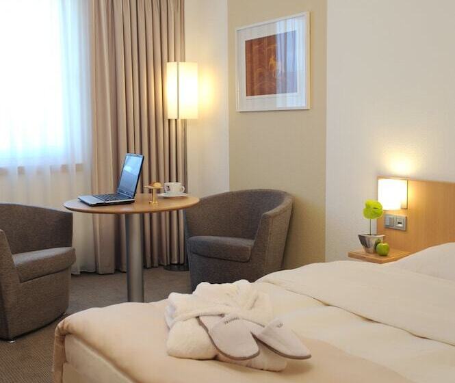 Номер Superior, Novotel Düsseldorf City West