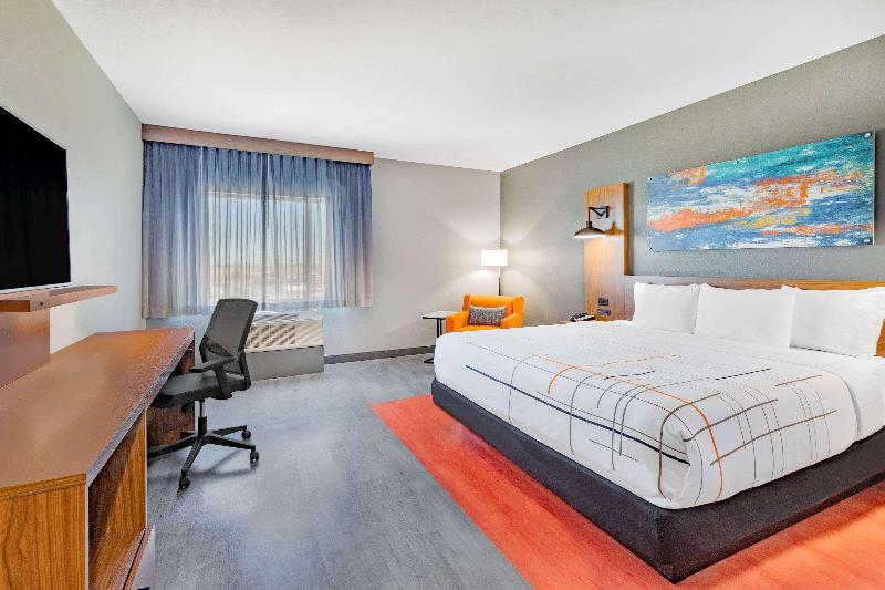 Номер Стандарт Адаптированный для Инвалидов, La Quinta Inn & Suites By Wyndham Fort Stockton Northeast