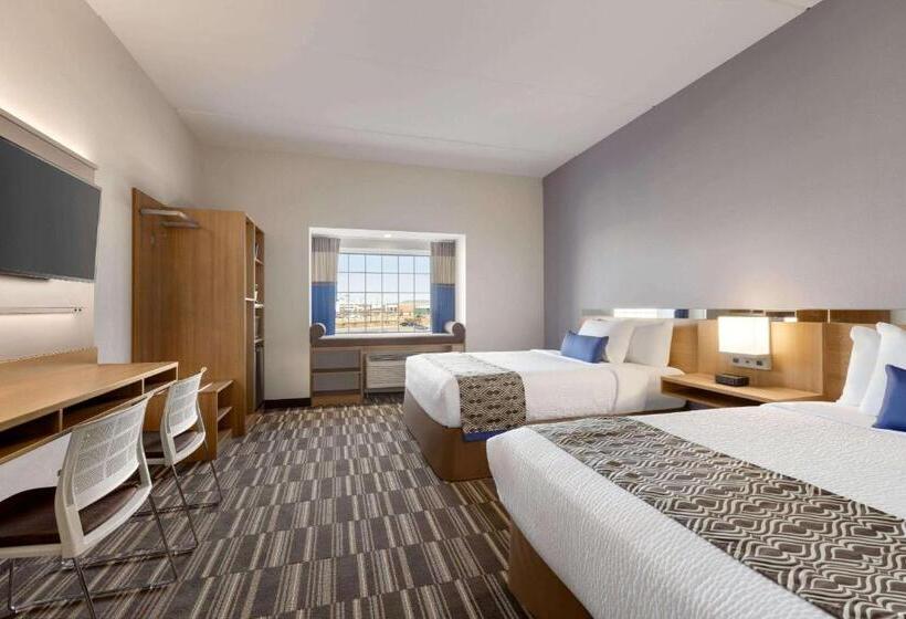 Номер Стандарт Адаптированный для Инвалидов, Microtel Inn & Suites By Wyndham Gambrills