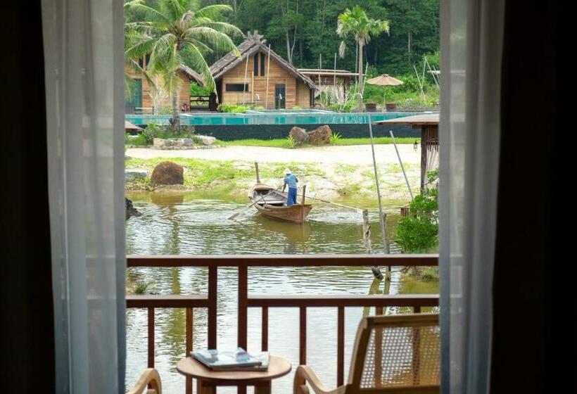 اتاق لوکس, Venice Krabi Villa Resort