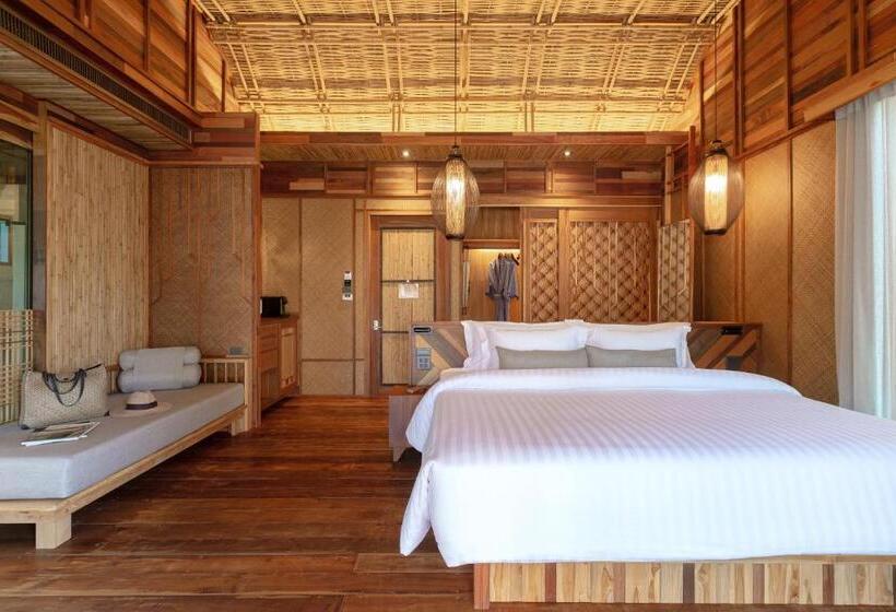 سوئیت با وان آب گرم, Venice Krabi Villa Resort