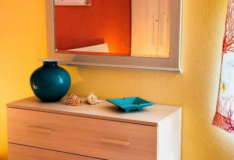 Quarto Estandar, Camerealmare