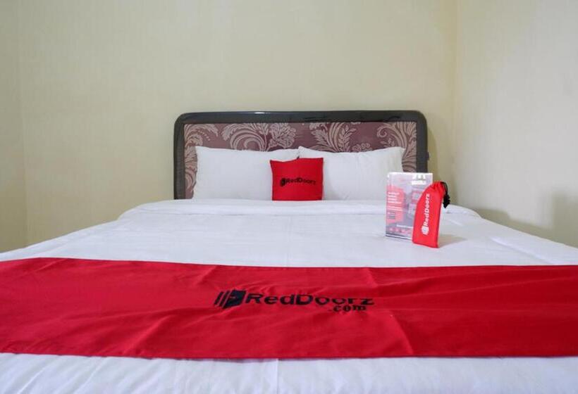 수피리어 룸, Reddoorz Near Lippo Plaza Buton