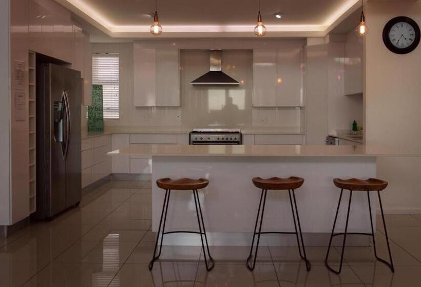 آپارتمان 1 خوابه, Beach Club Self Catering Apartments