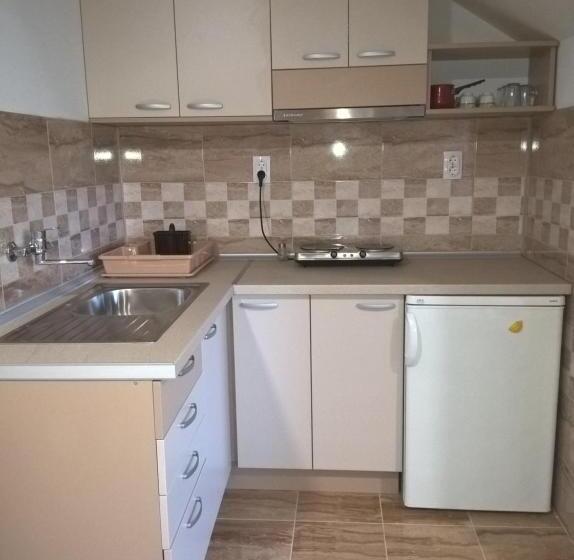 آپارتمان 1 خوابه, Apartmani Mimi