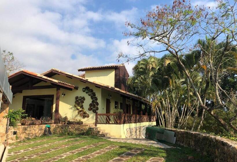 سوییت با چشم‌انداز دریا, Suítes Vista Pro Mar Ilhabela