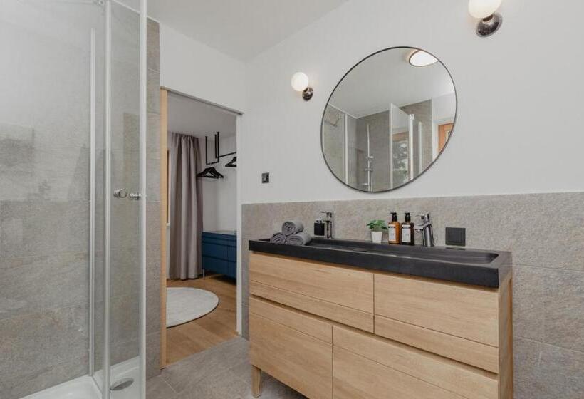 ویلای 3 خوابه, Rosamunde Apartments
