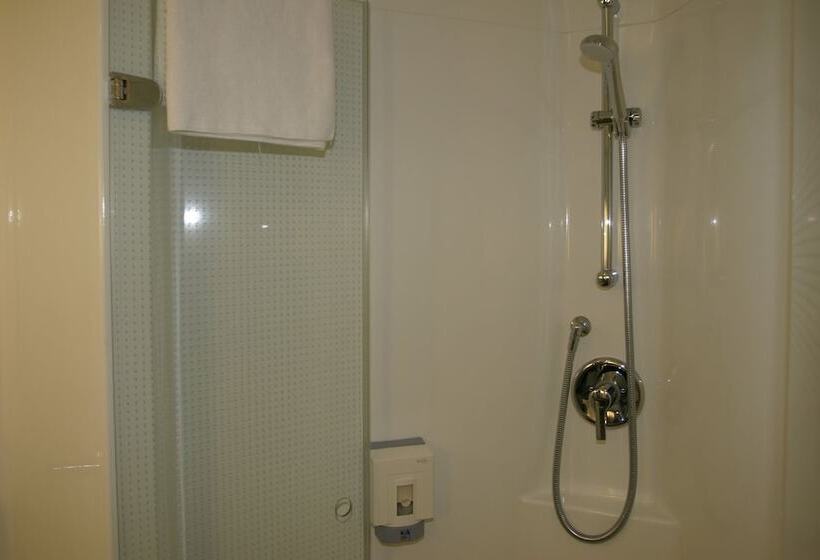 Номер Стандарт, Ibis Sheffield City
