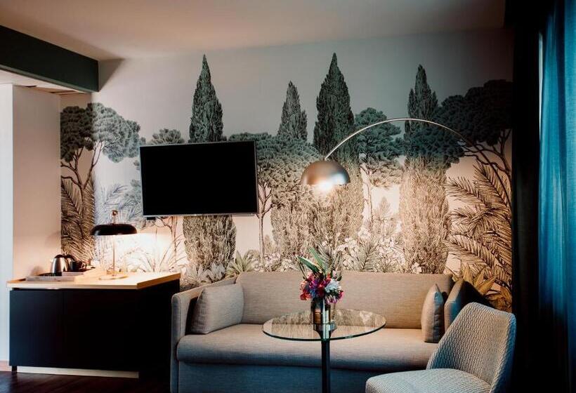 اتاق لوکس با وان آب گرم, Mercure Roma Corso Trieste
