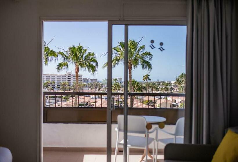 Quarto Estandar com Sacada, Servatur Waikiki