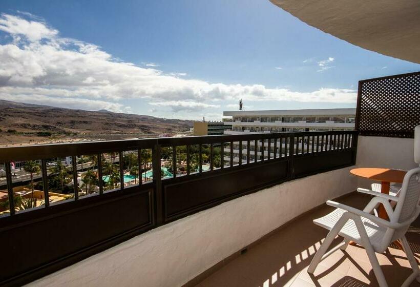 Quarto Superior com Sacada, Servatur Waikiki