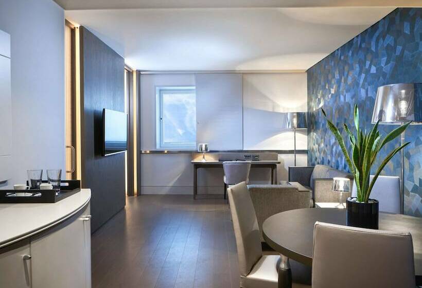 سوئیت کلاب, Sofitel Athens Airport
