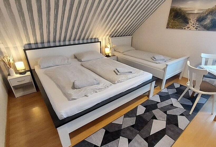 标准三人间, Landgasthof Hotel Zum Norden