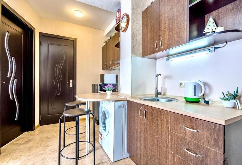 آپارتمان 1 خوابه با بالکن, 2 Room Apartment Nft Gudauri Penta 503