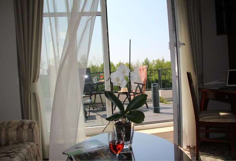 Студия Стандарт, Avalon Hotel Bellevue