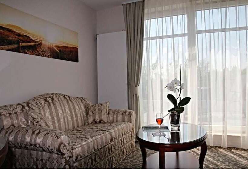 标准工作室, Avalon Hotel Bellevue