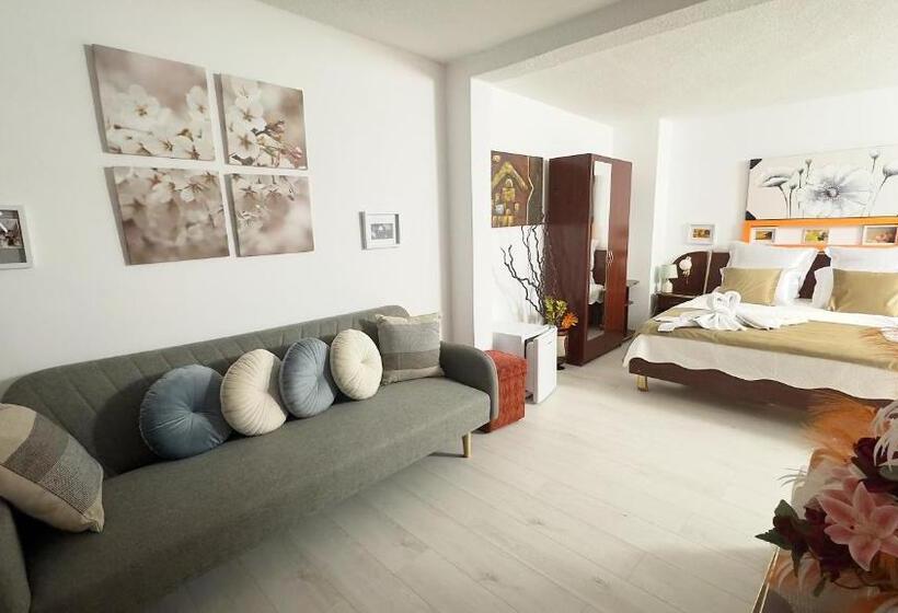 Семейный Номер, Casa Mina