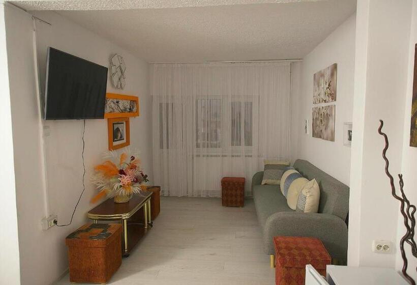 Семейный Номер, Casa Mina
