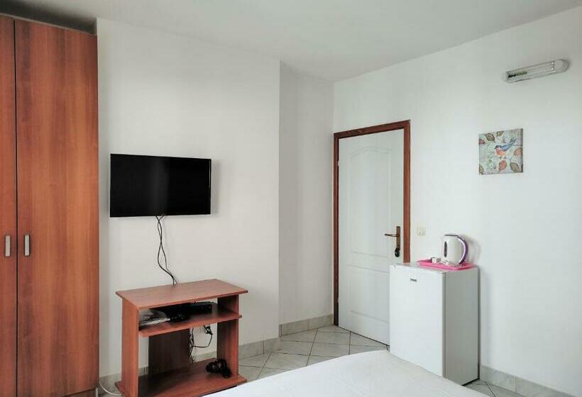 استودیو استاندارد با بالکن, Guest House Violet
