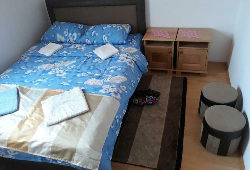 اتاق استاندارد با چشم‌انداز کوهستان, Rooms Skorpijon