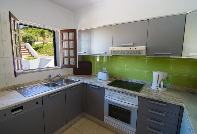 스탠다드 스튜디오, Clube Albufeira Garden Village