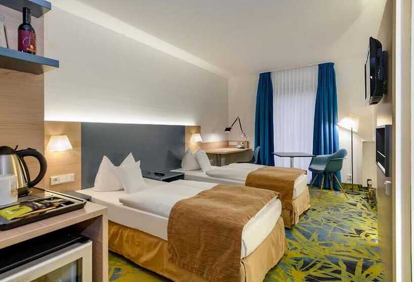 Номер Стандарт, Plaza Inn Regensburg