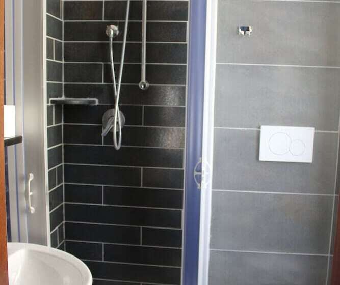 اتاق لوکس, Pyramid