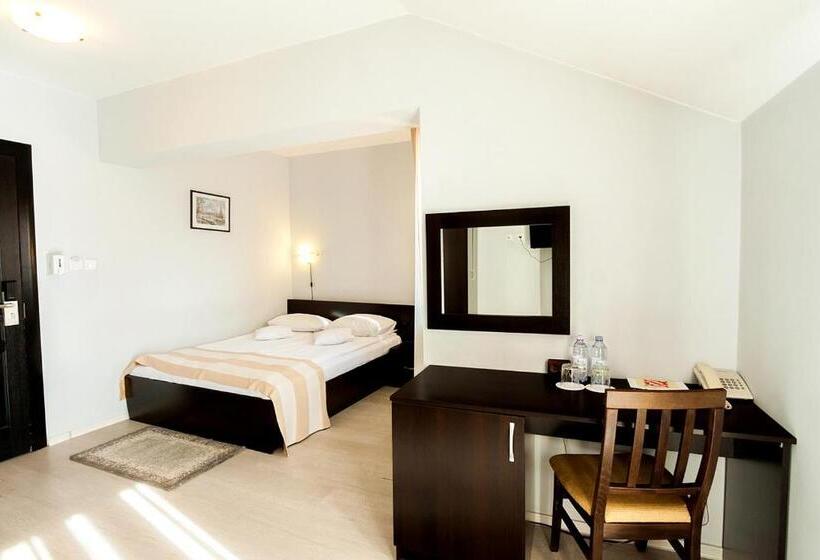 اتاق استاندارد, Astoria Hotel & Restaurant