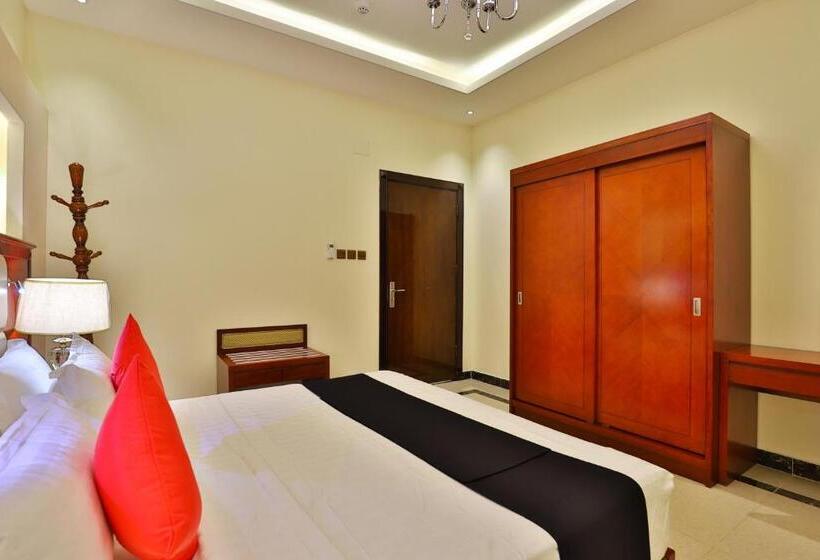 استودیوی استاندارد, Dreams Houses Furnished Suites