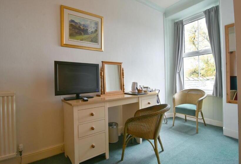 Номер Стандарт, Brook House Inn