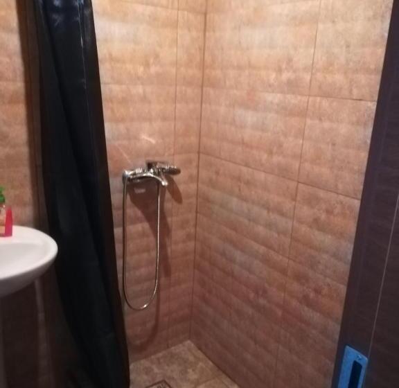 اتاق استاندارد, Family Hotel Mtamta