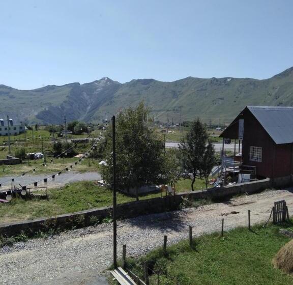 اتاق استاندارد سه نفره, Family Hotel Mtamta