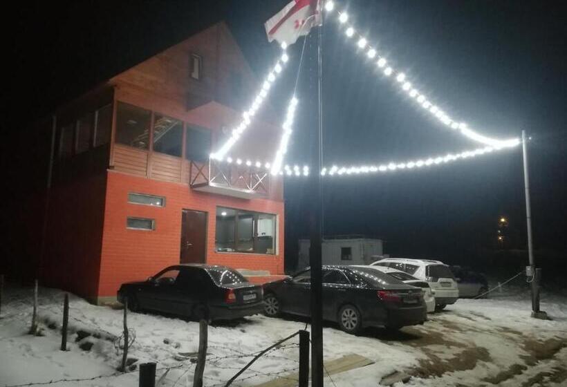 اتاق استاندارد با سرویس بهداشتی مشترک, Family Hotel Mtamta