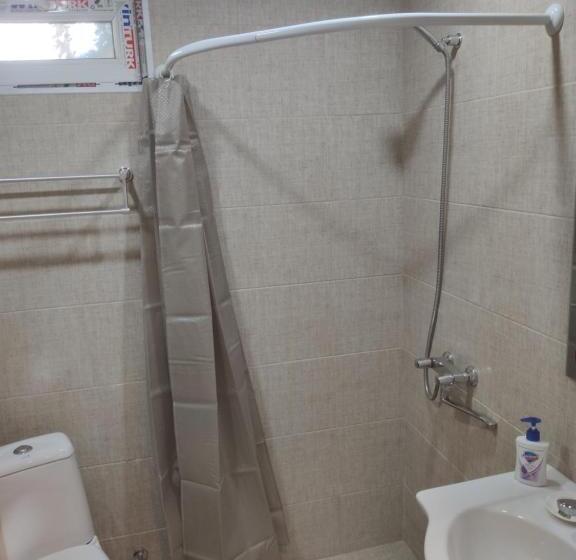 اتاق استاندارد, Akaki's Guesthouse