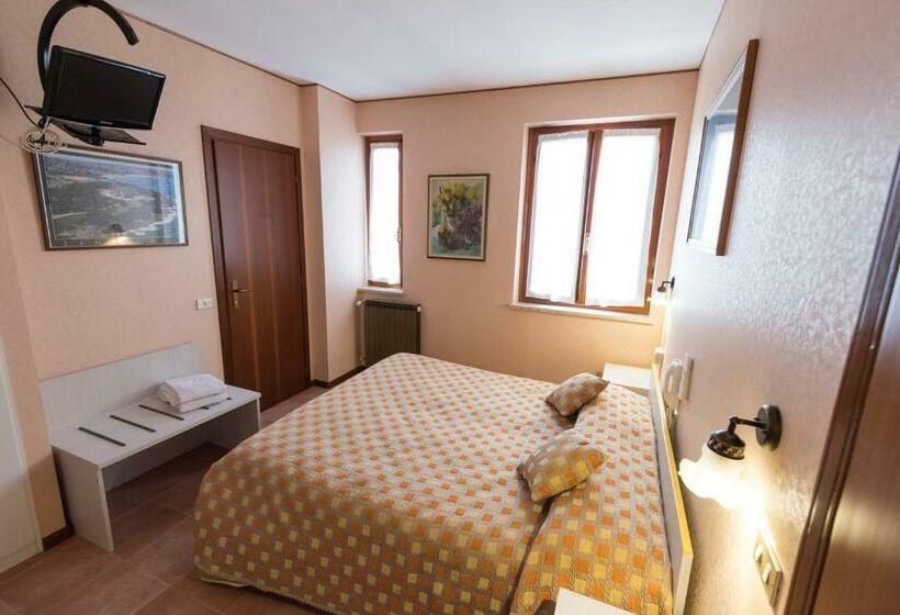 Номер Стандарт, Al Cavallino Bianco
