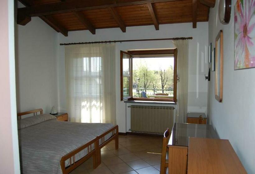 اتاق استاندارد, B&b Il Gufetto