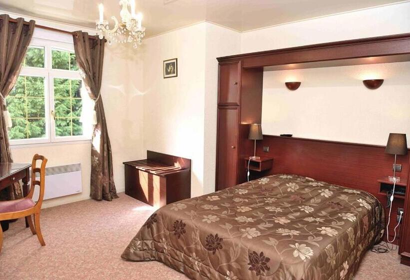 Номер Стандарт, Logis Hôtel & Restaurant   Le Château Des Tourelles