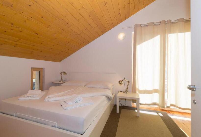 Апартаменты 2 Спальни с Террасой, Quercus Appartements Contactless Check In