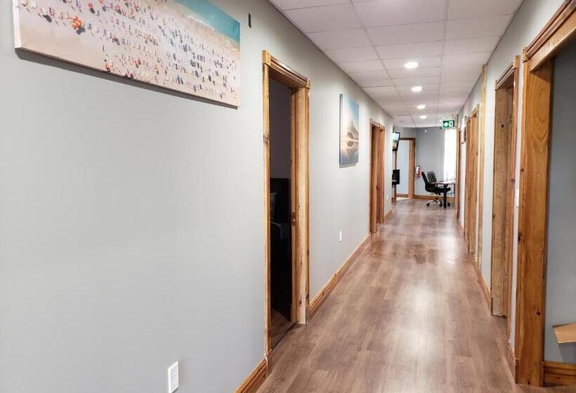 Четырехместный Номер Deluxe, Hepworth Hostel