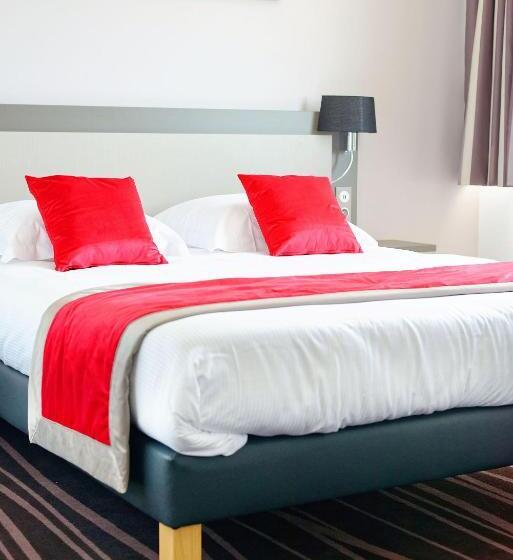 Семейный Номер, Hôtel Akena Besançon