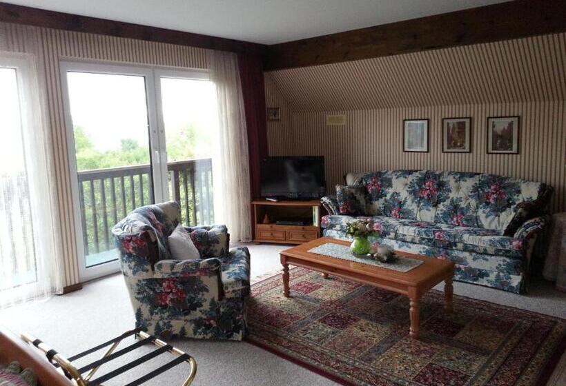 Suite with lake view, Chalet Rosemarie