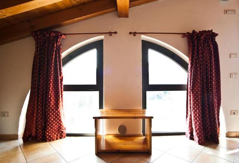 스탠다드 스튜디오, Agritur Le Sigalette