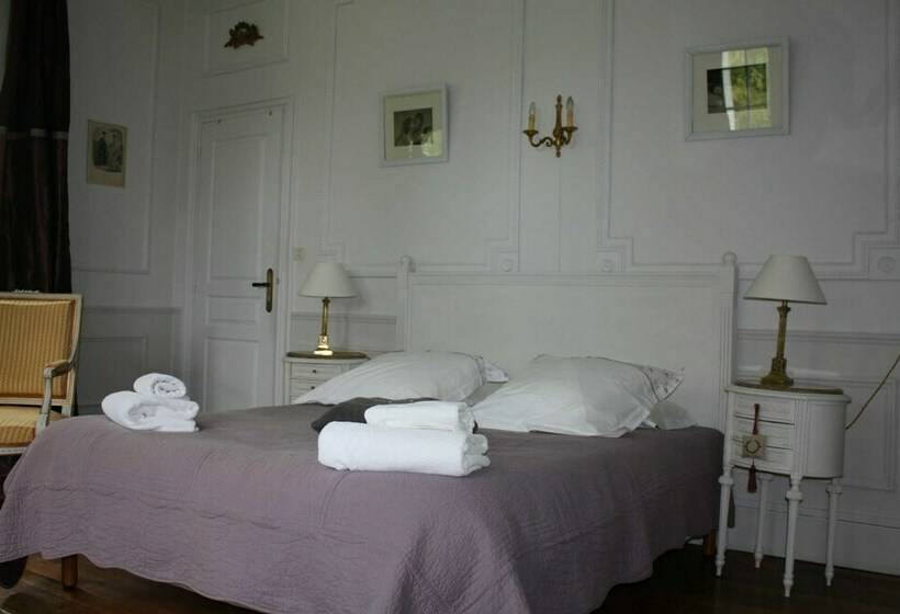 Номер Стандарт, Chambres D Hotes Spa Château D Omiécourt