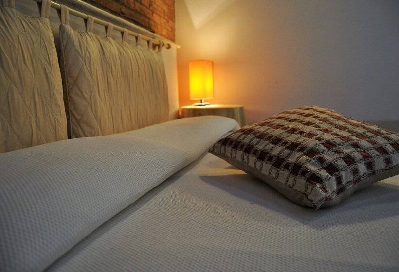 Номер Deluxe, Corte Dossello