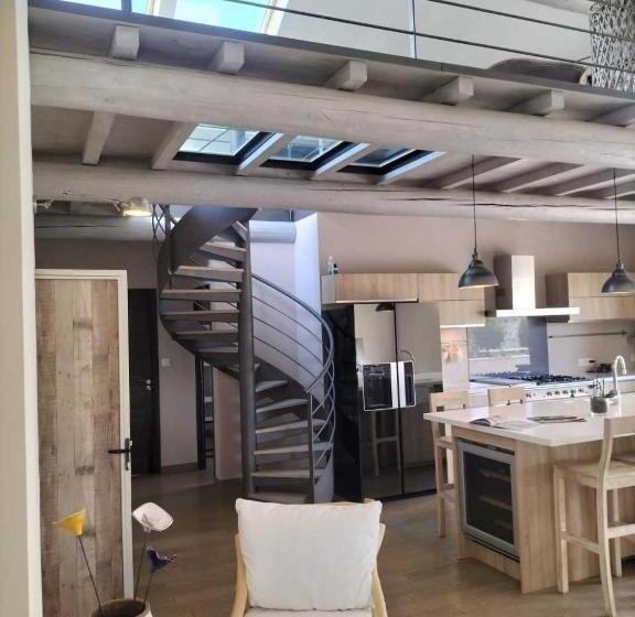 Апартаменты 1 Спальня с Террасой, Boutique Hôtel La Villa Montesquieu