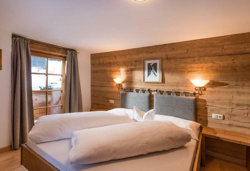 Апартаменты 1 Спальня с Балконом, Ferienwohnungen Gästehaus Altginzling